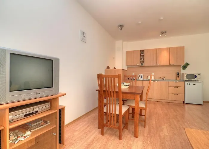 Oasis Pmg Апартаменты *